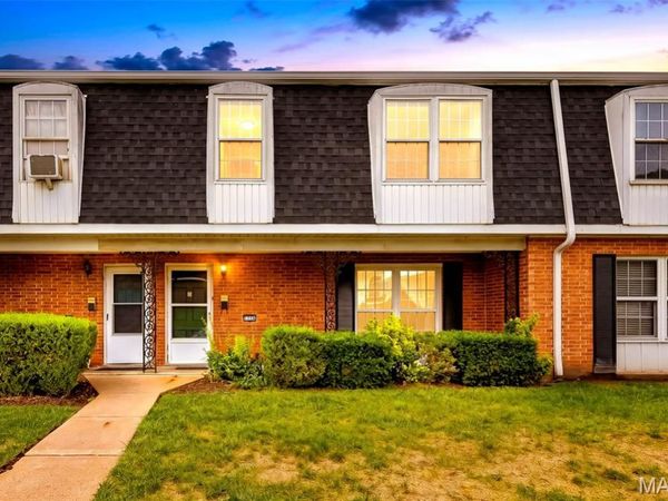 1726 Mayenne Court, St Louis, MO 63125