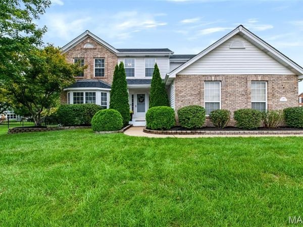 209 Harbour Pointe Drive, Grover, MO 63040