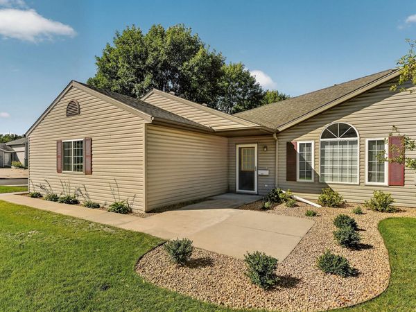 3307 48th Street NW, Rochester, MN 55901