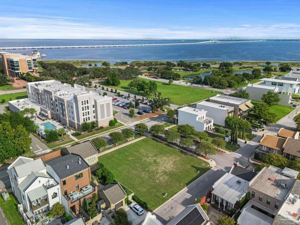 19 North 9th Ave, Pensacola, FL 32502