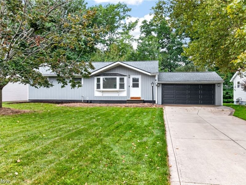 18356 Ash Drive, Strongsville, OH 44149 Photo 3