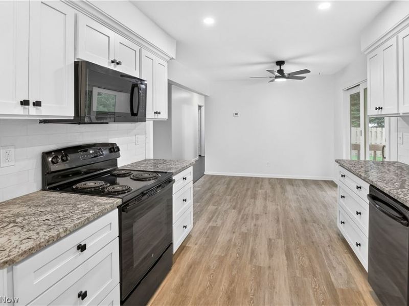 18356 Ash Drive, Strongsville, OH 44149 Photo 9