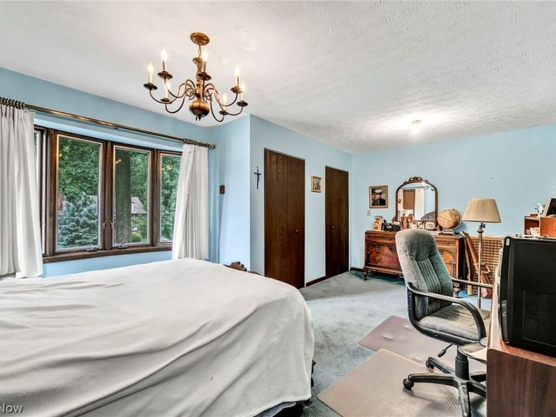 9216 Evergreen Drive, Parma, OH 44129 Photo 20