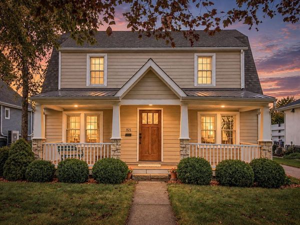 821 Lewis Avenue, St. Joseph, MI 49085