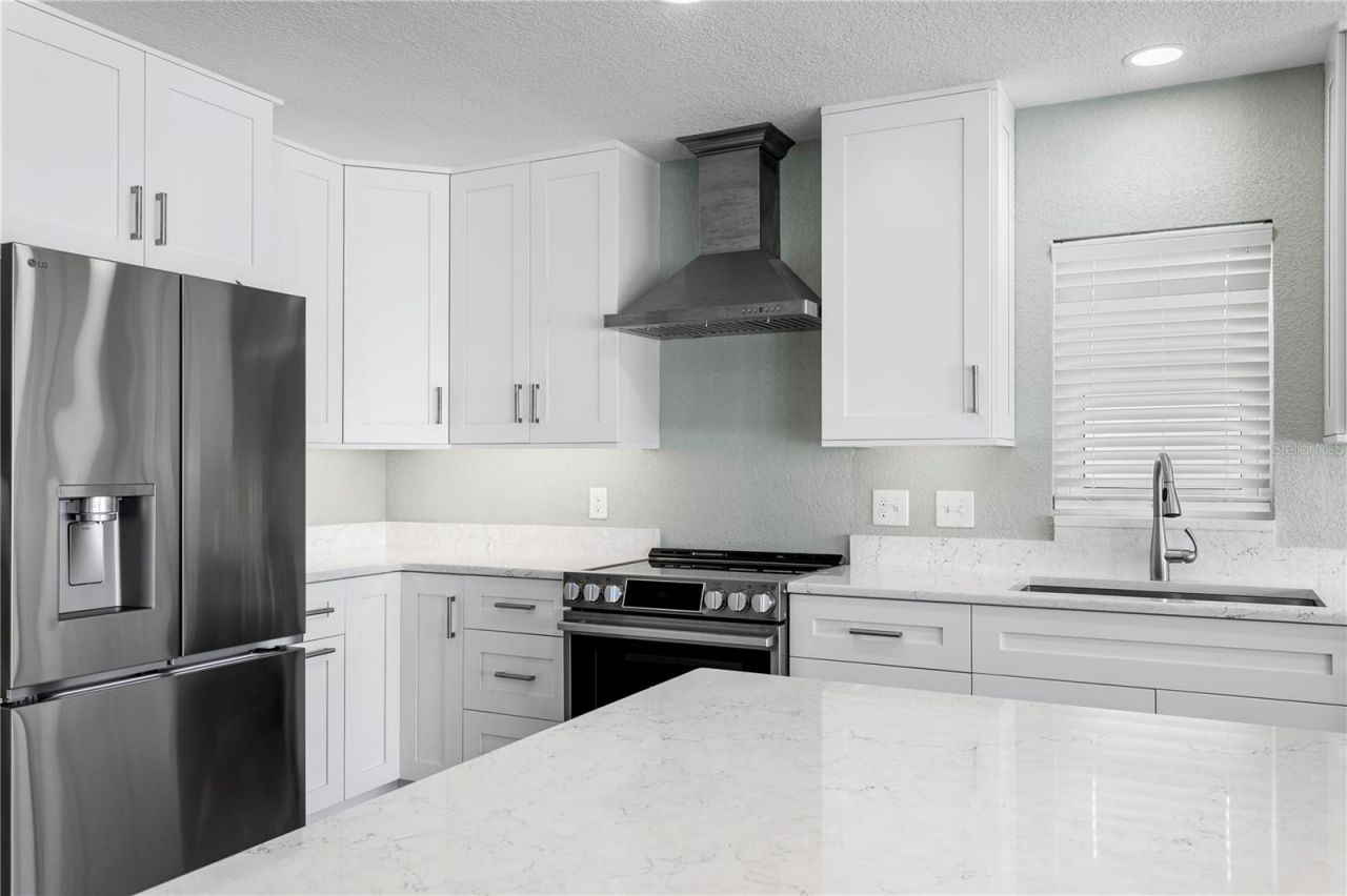 7989 Causeway Boulevard N, Saint Petersburg, FL 33707 Photo