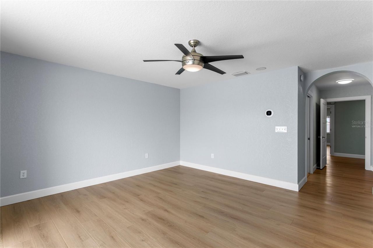 7989 Causeway Boulevard N, Saint Petersburg, FL 33707 Photo