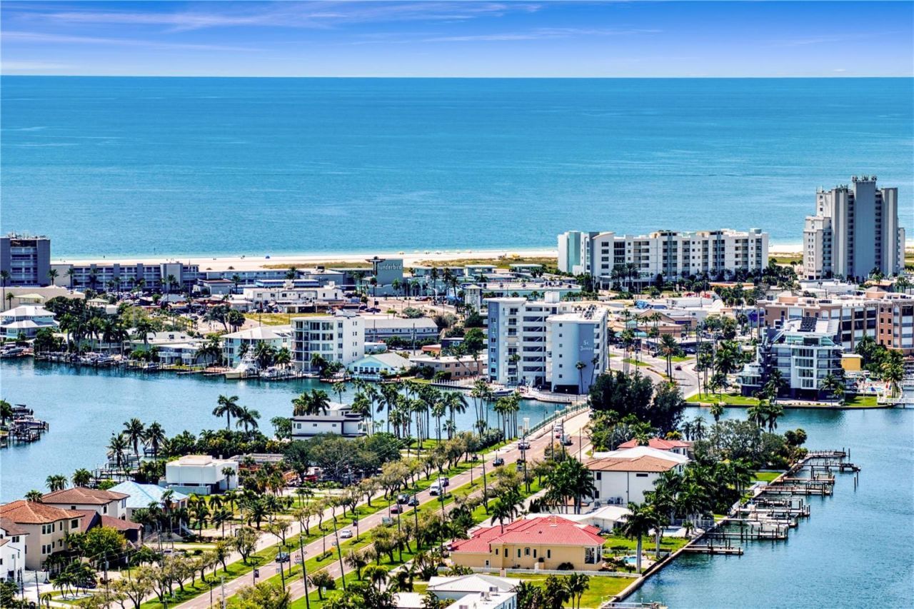 7989 Causeway Boulevard N, Saint Petersburg, FL 33707 Photo