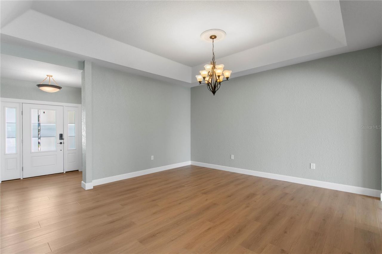 7989 Causeway Boulevard N, Saint Petersburg, FL 33707 Photo