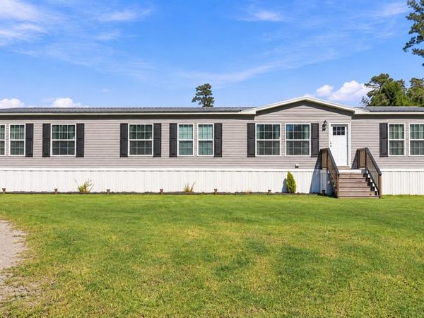 955 Cleveland Dr., Conway, SC 29526