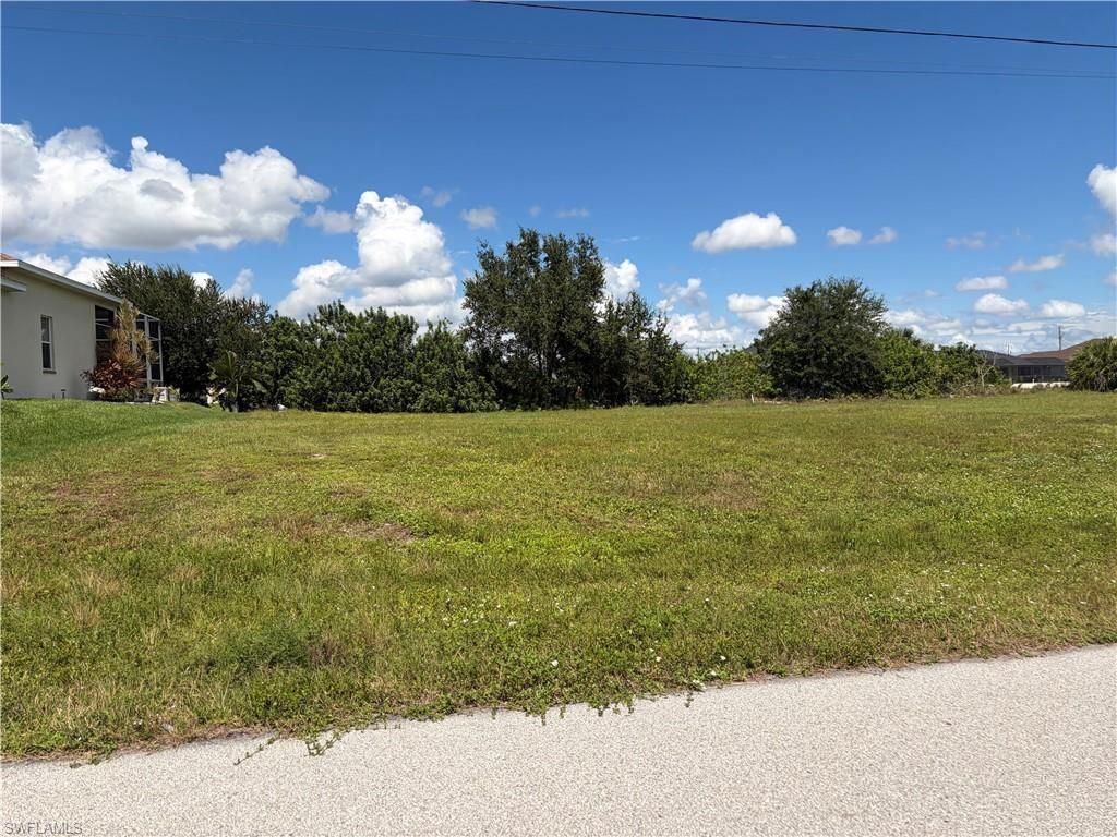 401 NW 8th Ter, Cape Coral, FL 33993 Photo