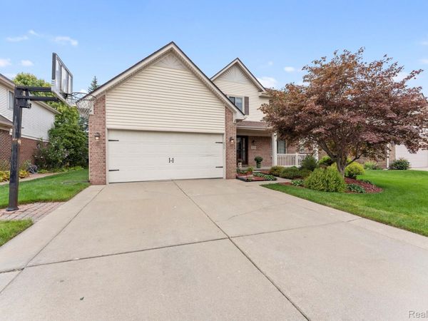 24346 Brentwood Drive , Brownstown Township, Mi 48183