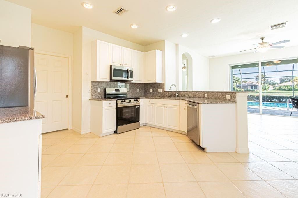 10615 Camarelle Cir, Fort Myers, FL 33913 Photo