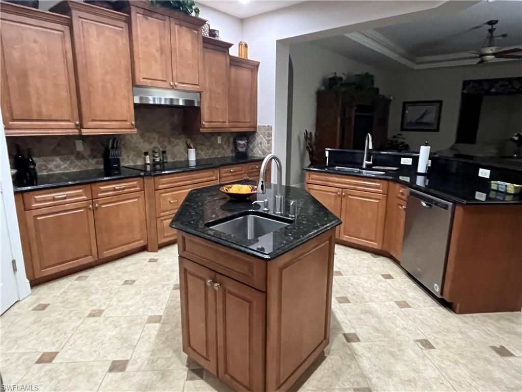 14652 Beaufort Cir , Naples, FL 34119 Photo