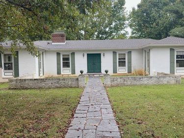 1249 NOVA DR, WAYNESBORO, VA 22980