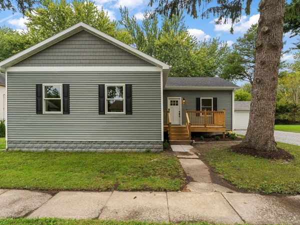 305 N Illinois Street , Wanatah, IN 46390