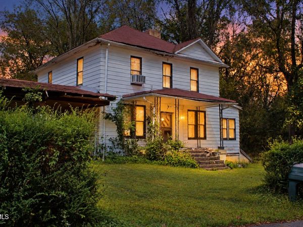 847 Leigh Avenue, Pennington Gap, VA 24277