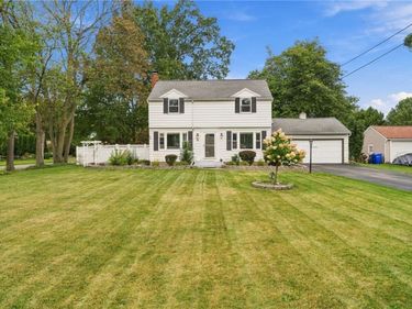 48 Holmes Road , Rochester, NY 14626