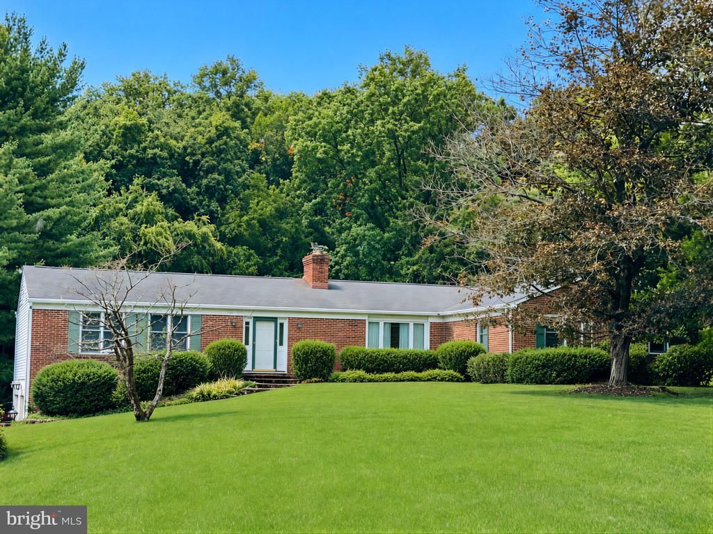 5632 S DEER RUN ROAD , DOYLESTOWN, PA 18902