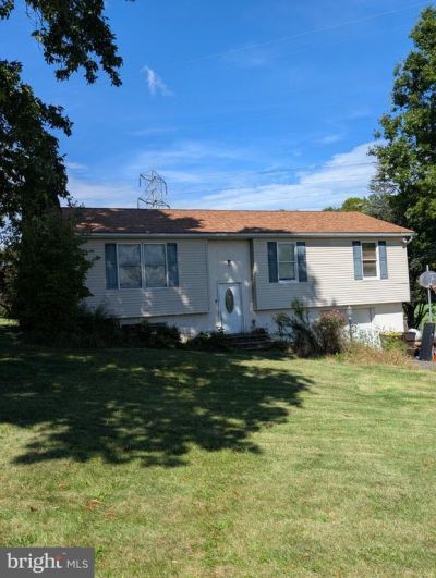 6345 PALM ROAD , ZIONSVILLE, PA 18092