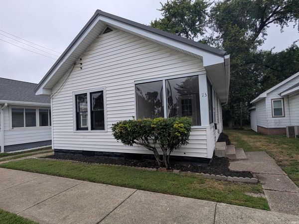 713 S 10 Street, Vincennes, IN 47591
