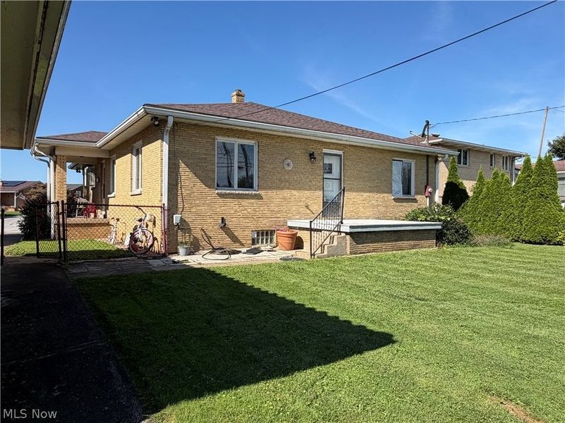 2098 Eve Drive, Steubenville, OH 43952 Photo 5