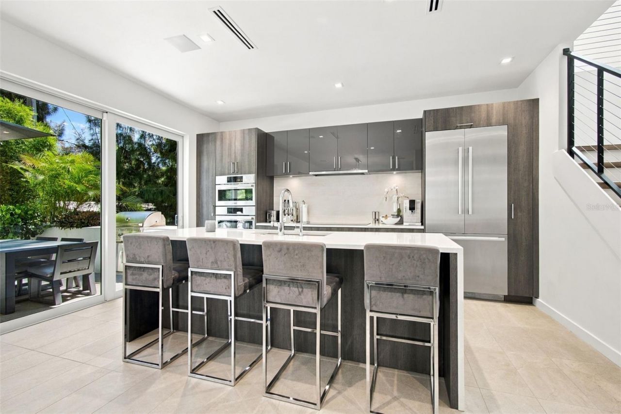 4440 Pompano Drive Se, Saint Petersburg, FL 33705 Photo