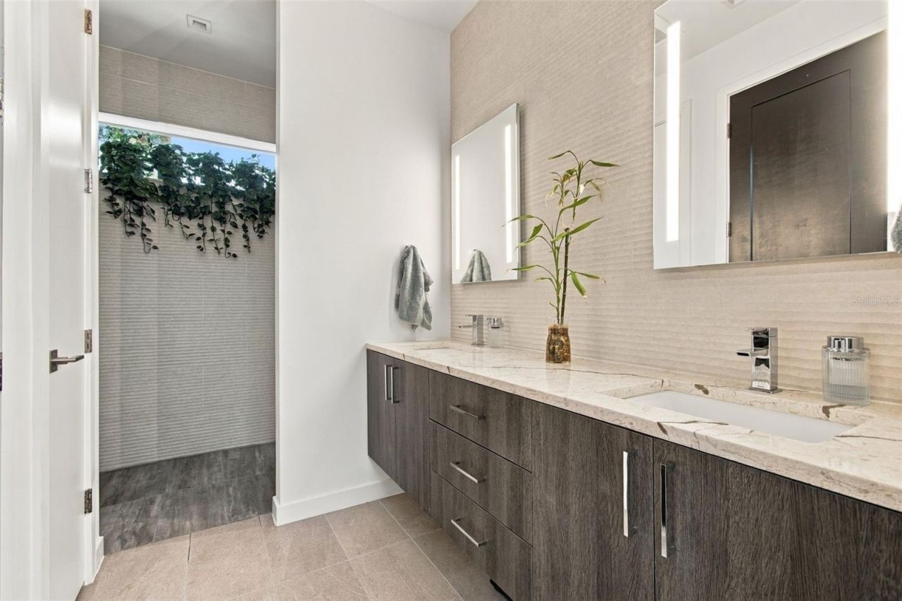 4440 Pompano Drive Se, Saint Petersburg, FL 33705 Photo