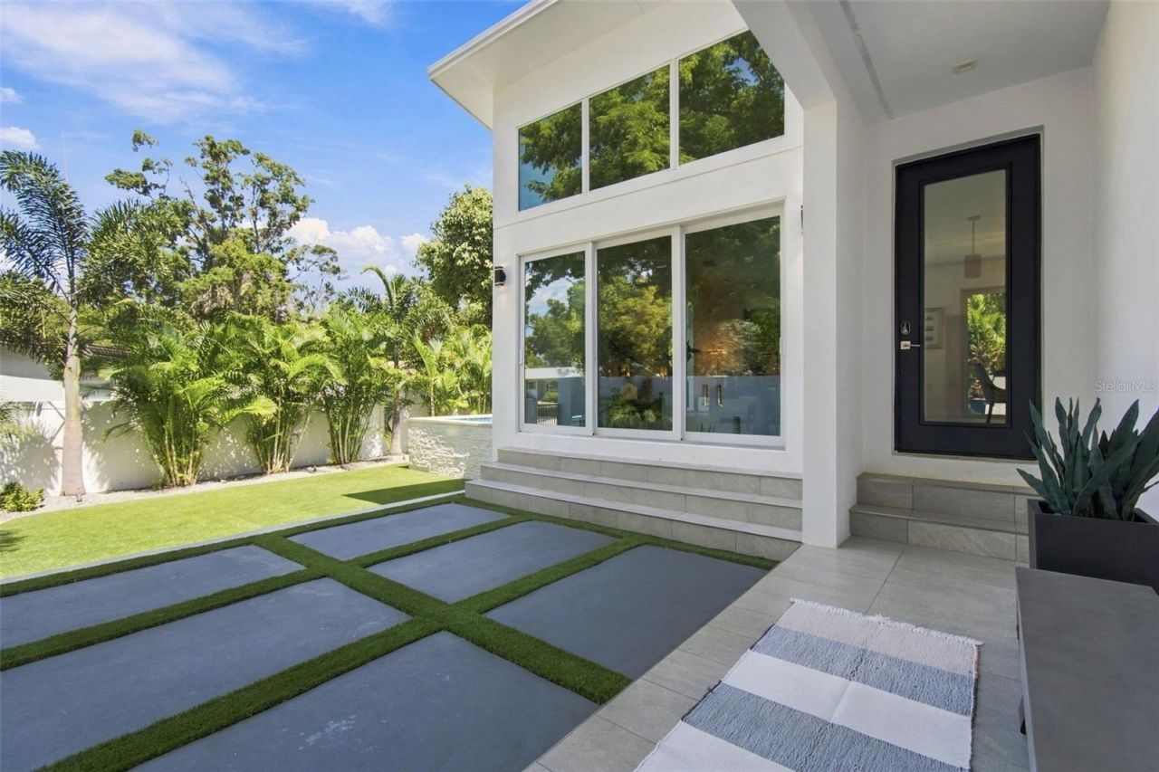 4440 Pompano Drive Se, Saint Petersburg, FL 33705 Photo