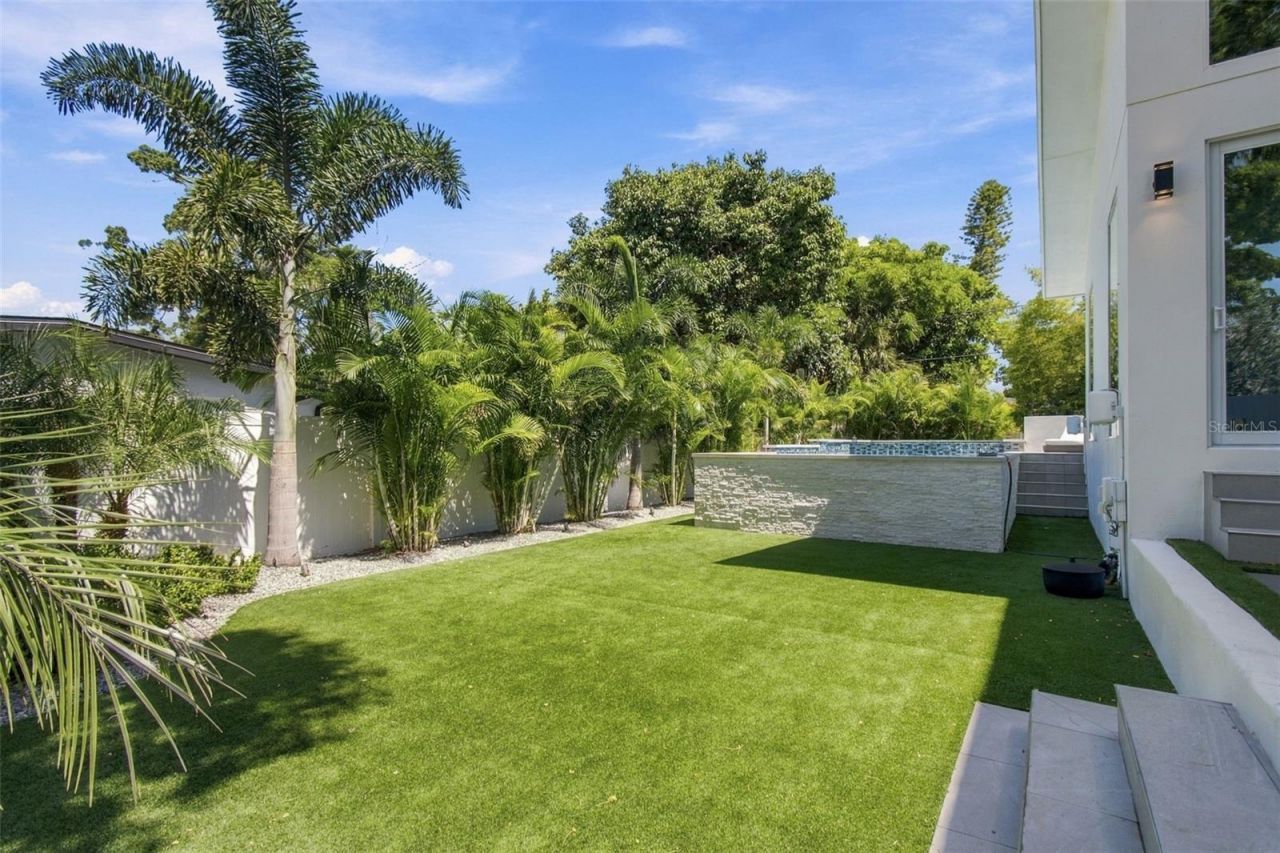 4440 Pompano Drive Se, Saint Petersburg, FL 33705 Photo