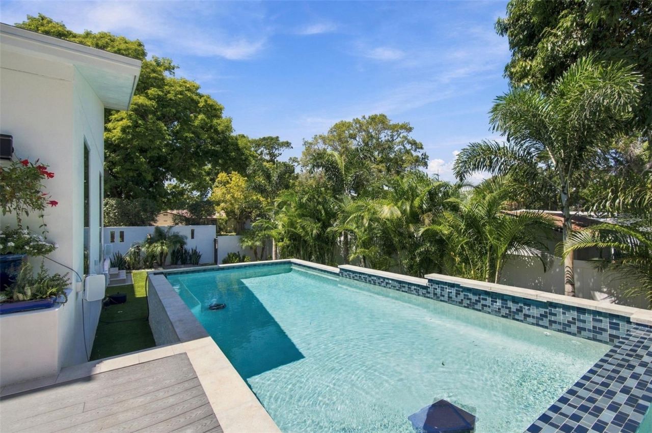 4440 Pompano Drive Se, Saint Petersburg, FL 33705 Photo