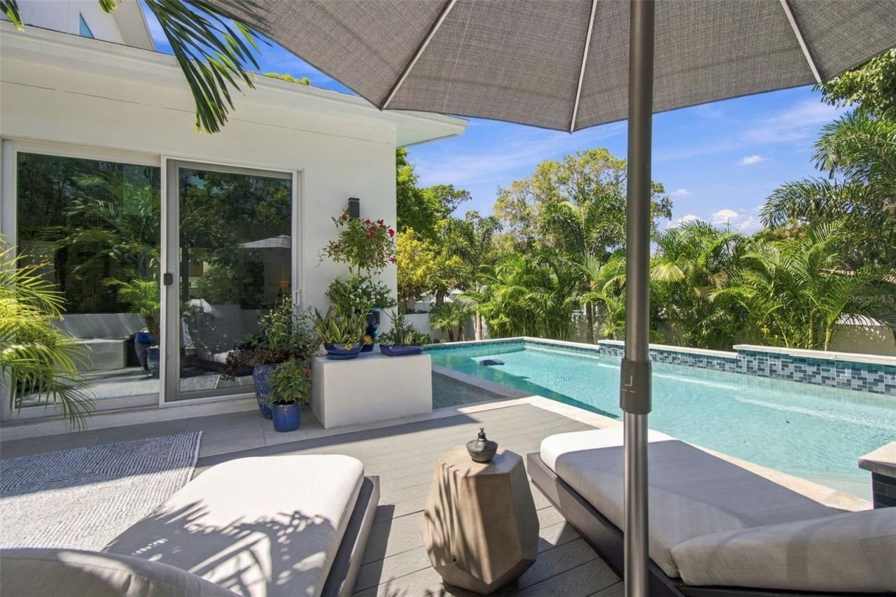4440 Pompano Drive Se, Saint Petersburg, FL 33705 Photo