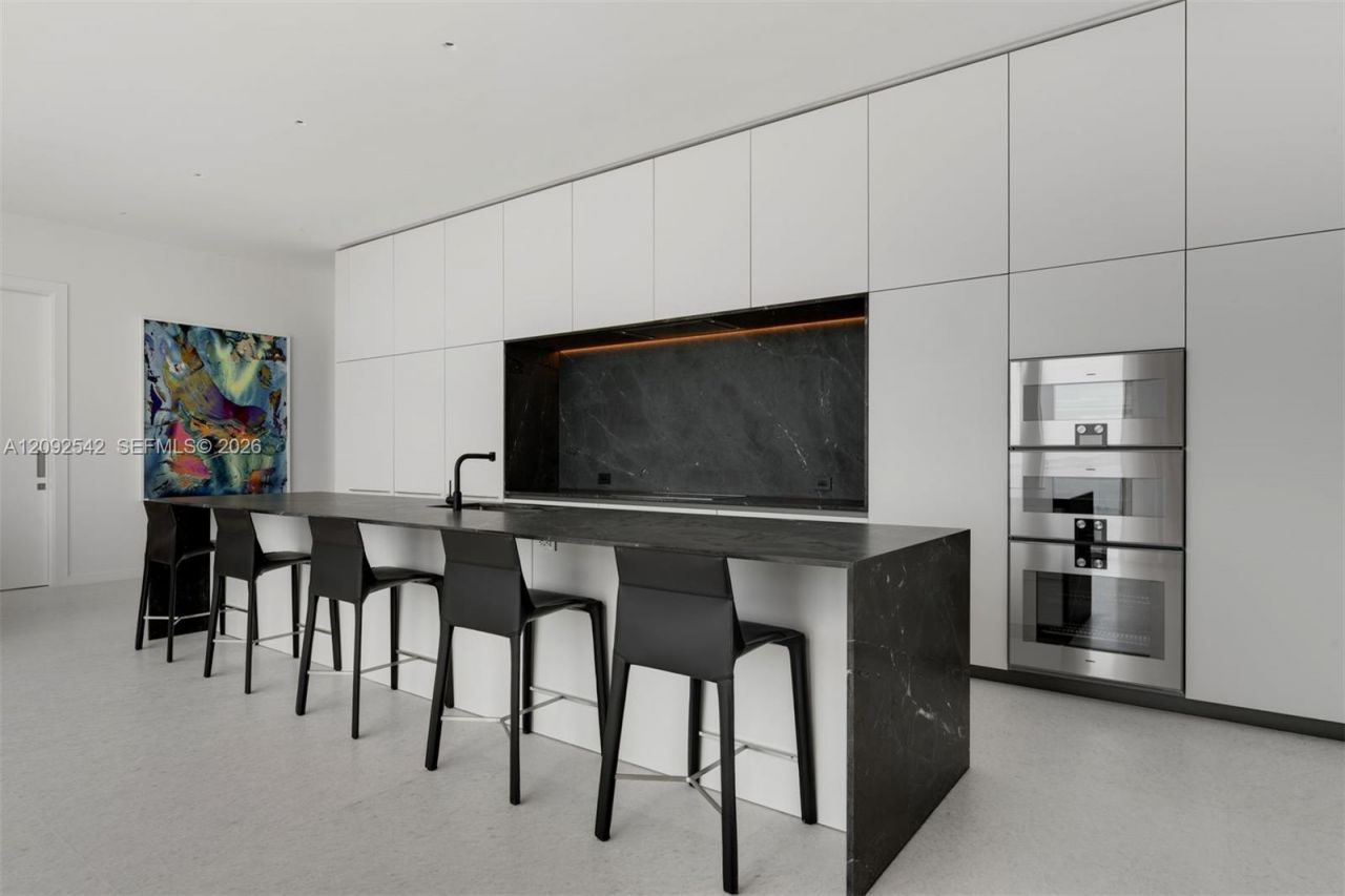 300 Biscayne Boulevard Way, Unit PH5801C, Miami, FL 33131 Photo