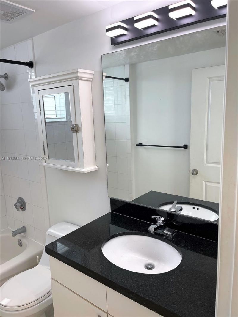 1250 S Miami Ave , Unit 2906, Miami, FL 33130 Photo