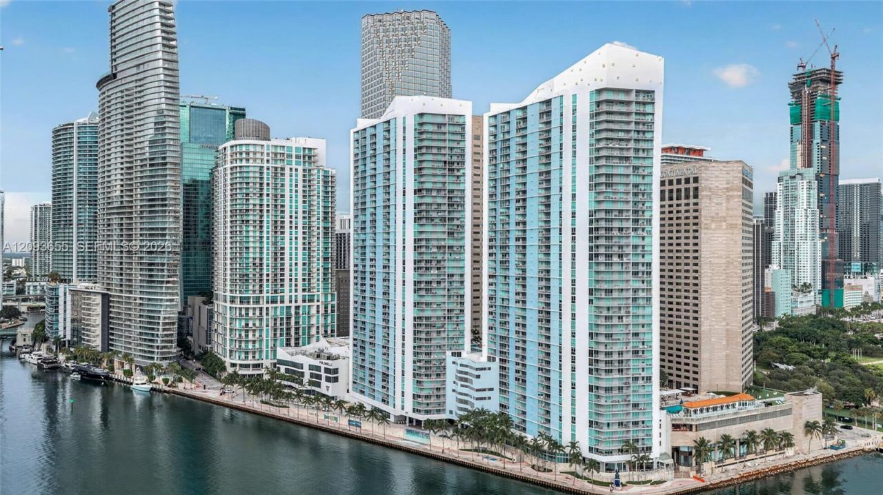 325 S Biscayne Blvd, Unit 2320, Miami, FL 33131 Photo