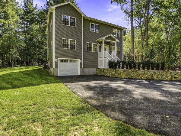 91 High, Upton, MA 01568
