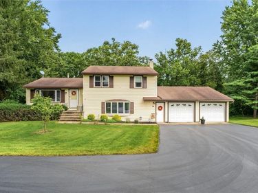 24 Kaylin Drive, Rochester, NY 14624