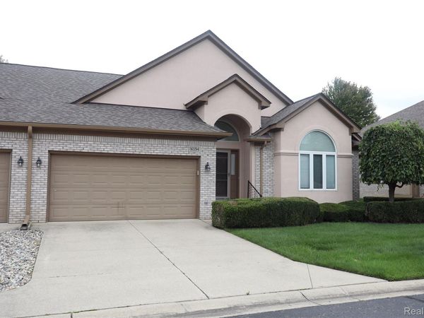 52254 Mitchell Lane , Macomb Township, Mi 48042