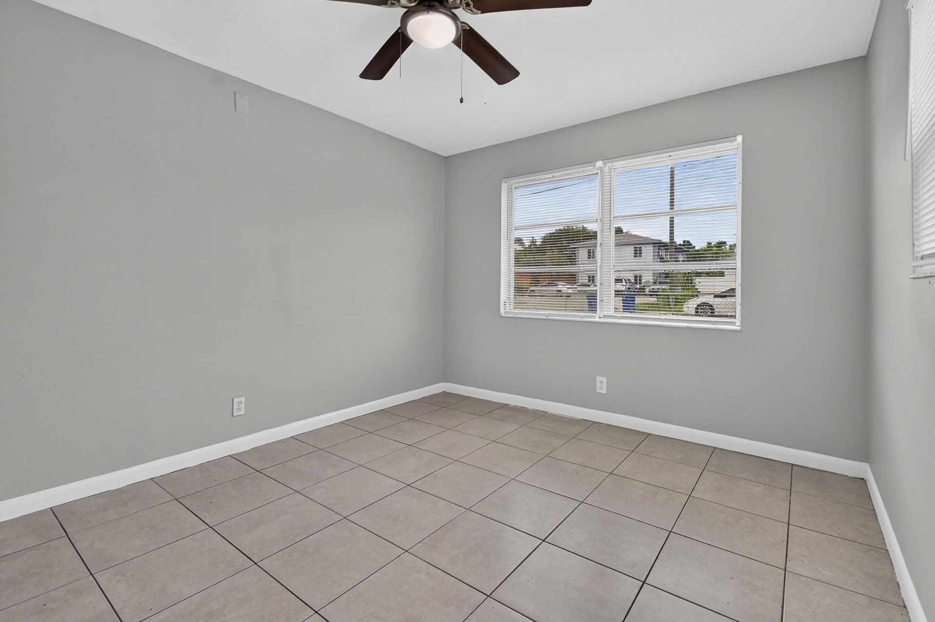 1037 W 28th Street, Riviera Beach, FL 33404 Photo
