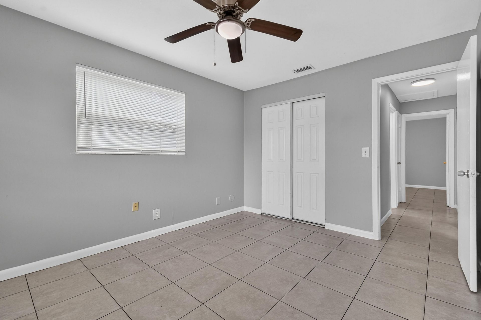 1037 W 28th Street, Riviera Beach, FL 33404 Photo