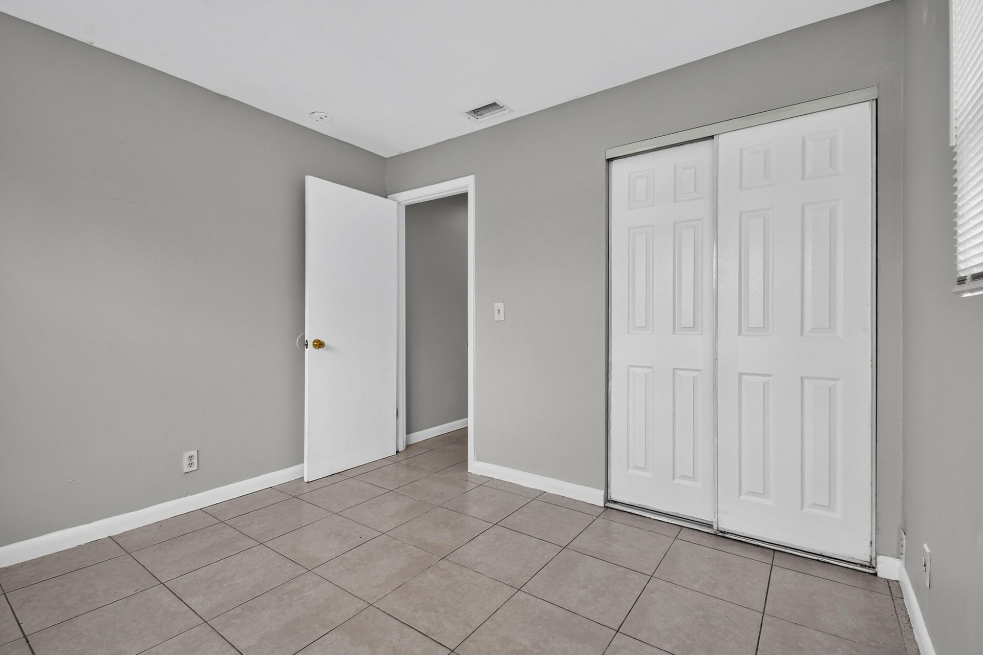1037 W 28th Street, Riviera Beach, FL 33404 Photo