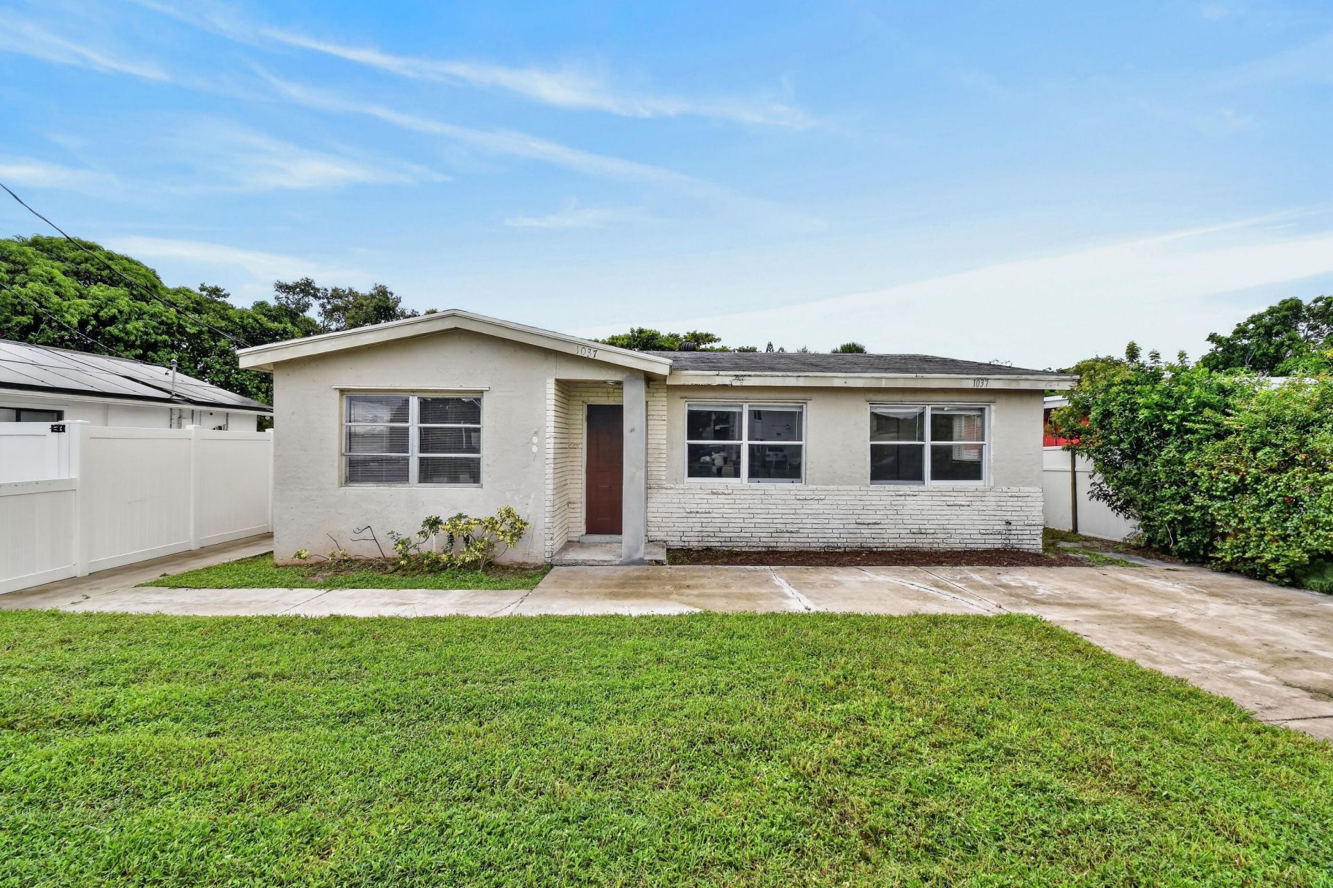 1037 W 28th Street, Riviera Beach, FL 33404 Photo
