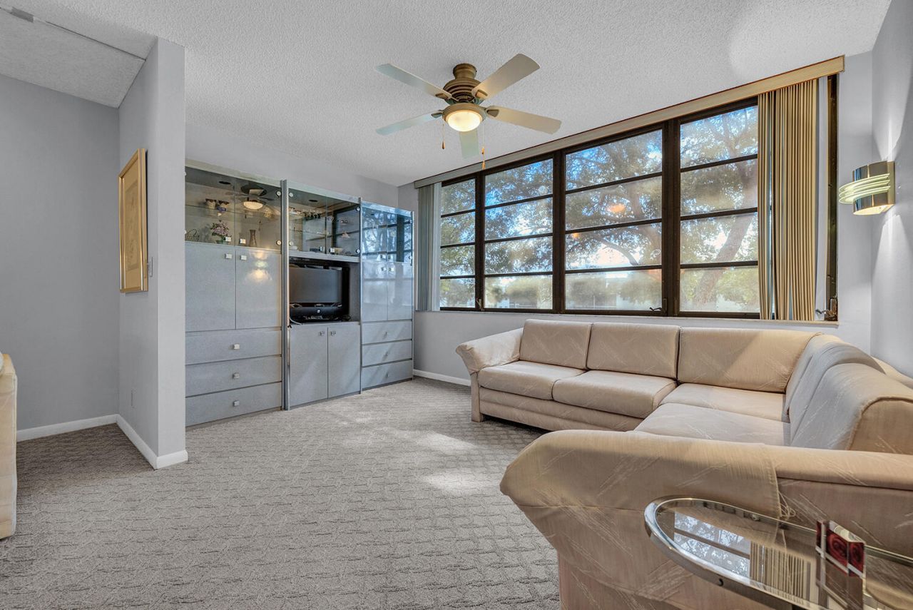 15074 Witney Road, Unit 205, Delray Beach, FL 33484 Photo