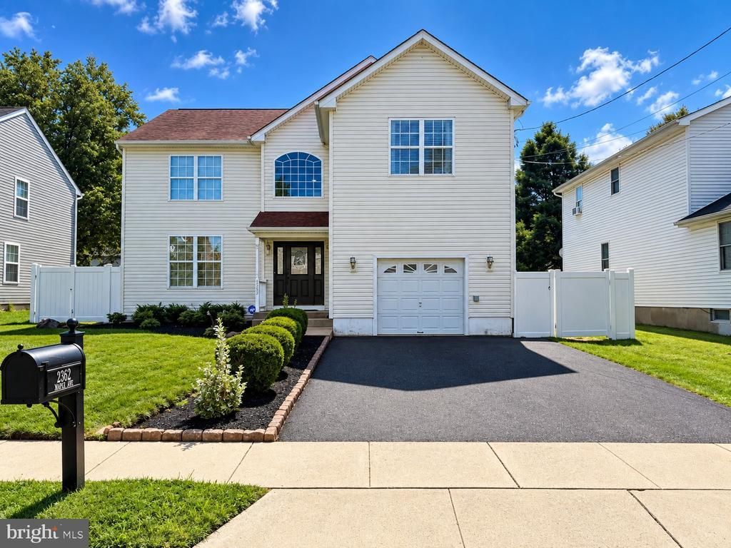 2362 MAPLE AVENUE , CROYDON, PA 19021