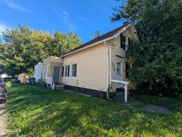 205 Courtland Avenue , Toledo, OH 43609