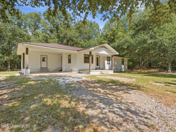 1395 Oliver Drive, Forest, MS 39074