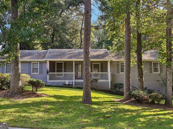 3256 Village Glen Trail, Snellville, GA 30039