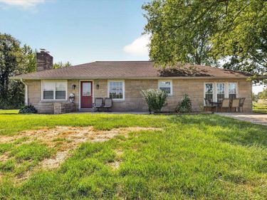 11879 E Parker Lake Road, Monroe City, IN 47557