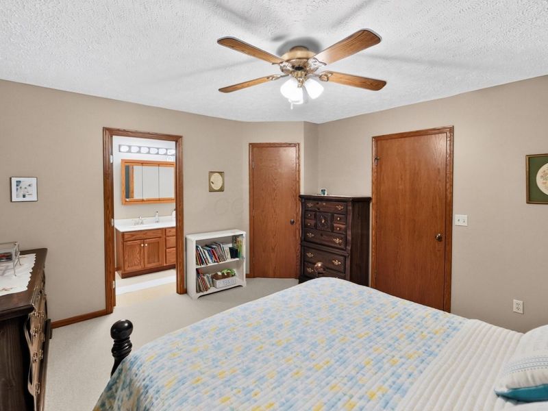 212 Northern Spy Drive , Howard, OH 43028 Photo 14