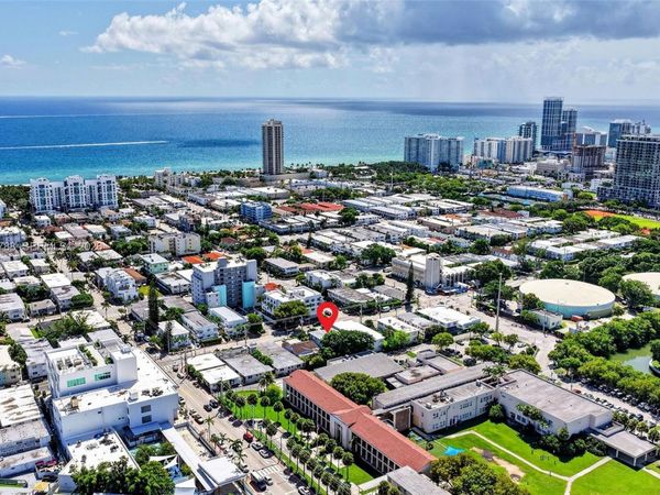 7610 Dickens Ave , Miami Beach, FL 33141