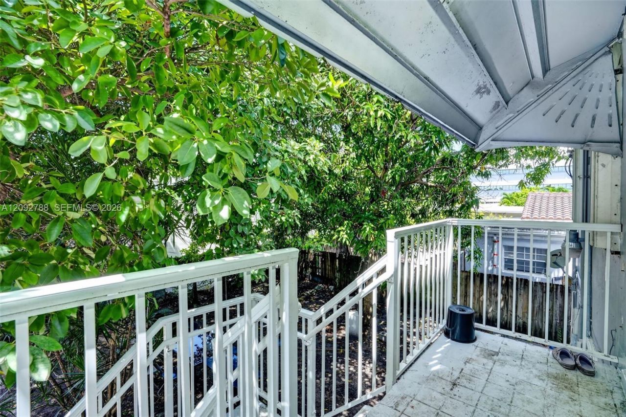 7610 Dickens Ave , Miami Beach, FL 33141 Photo